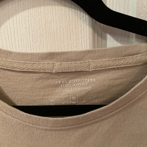 Urban outfitters tee - Picture 3 of 3